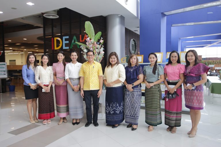 สศว.ร่วมทำบุญระหว่างพรรษา โดย สำนักวิทยบริการและเทคโนโลยีสารสนเทศเป็นเจ้าภาพ